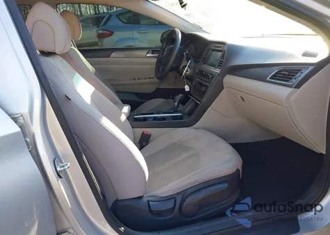 2016 Hyundai Sonata Sport z USA, uszkodzony, nr VIN 5NPE34AF4GH263533